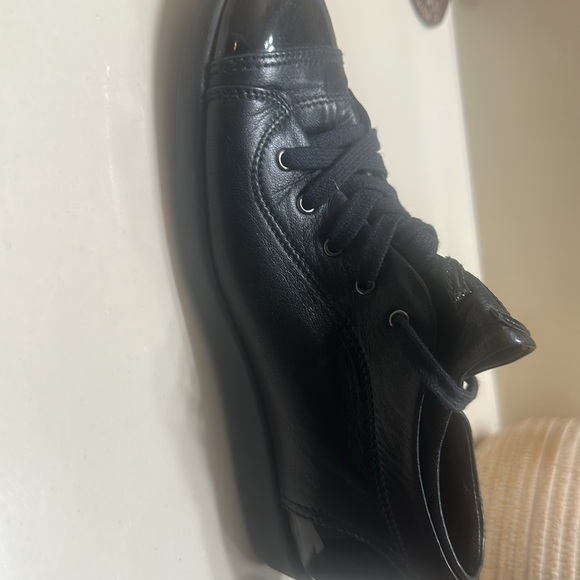 Chanel tennis shoes Authentic - Picture 10 of 12